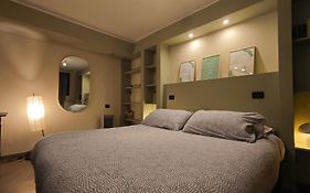 Appartamento Aleph With Private Parking, Next Train Station